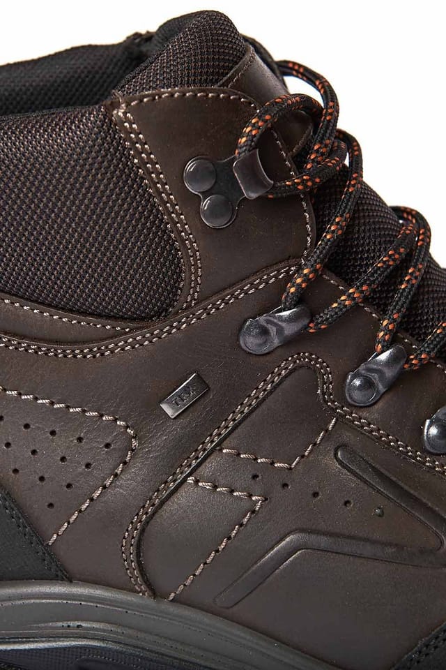 Moshulu Moshulu Men's 'Backstops' Water-Resistant Leather Boots in Brown - 3