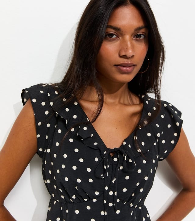 New Look Women's Black Spot Print Frill Trim Tea Top New Look - 2