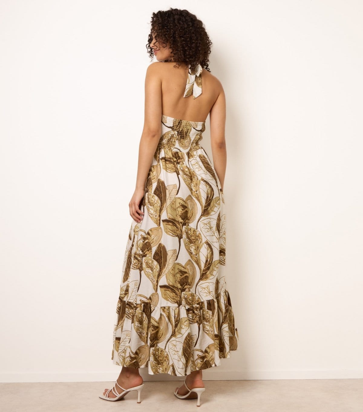 Blue Vanilla Women's Dark Brown Leaf Print Halter Neck Dress Blue Vanilla New Look - 4