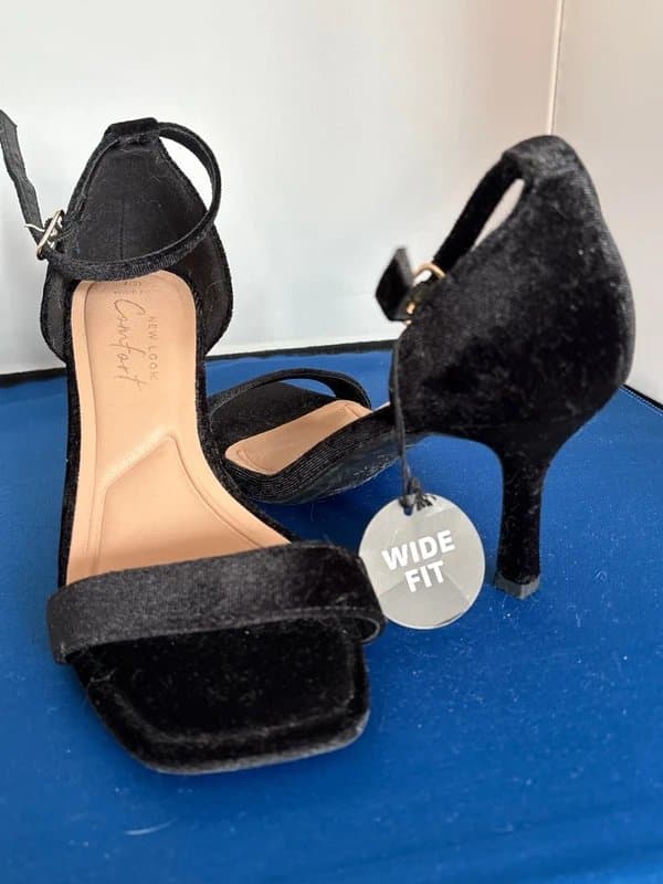 New Look New black velvet feel sandals