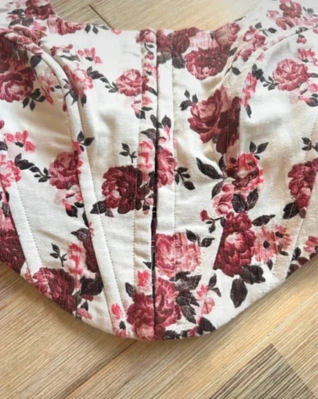 River Island 🌸 River Island Petite Cream Red Floral Corset Top Y2K Bustier UK 10