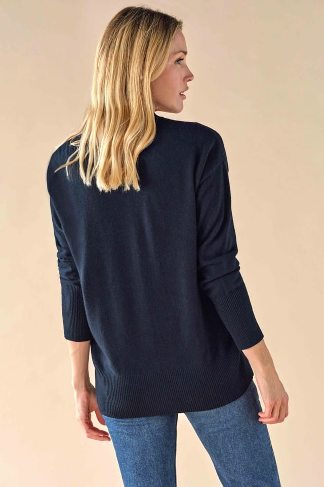 Pure Collection Pure Collection Women's Pure Cashmere Boyfriend Cardigan in Navy - 2
