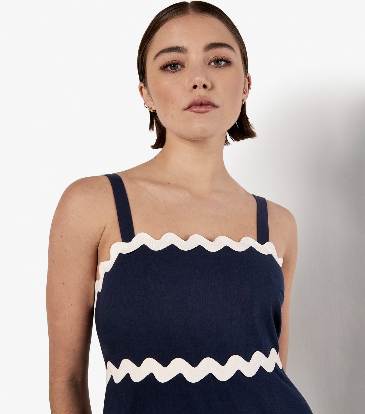 Apricot Women's Navy Contrast Trim Midi Dress Apricot New Look - 4