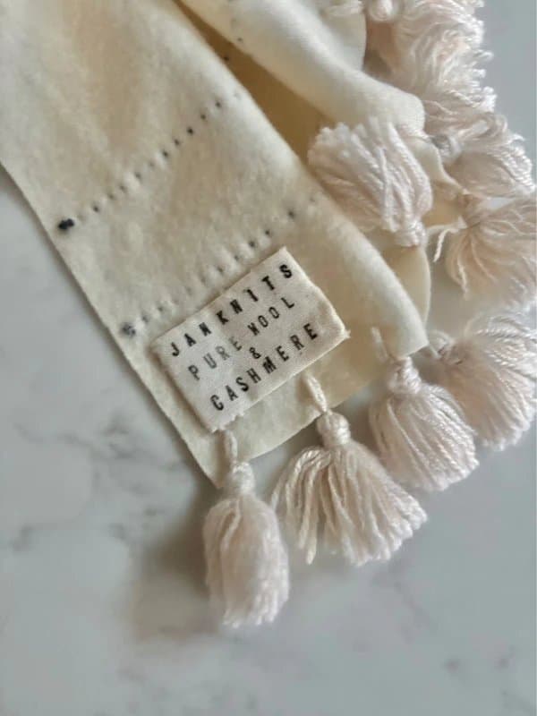 Jam Knits Jam Knits Cashmere And Pure Wool Handmade Cream Embroidered Tassel Scarf