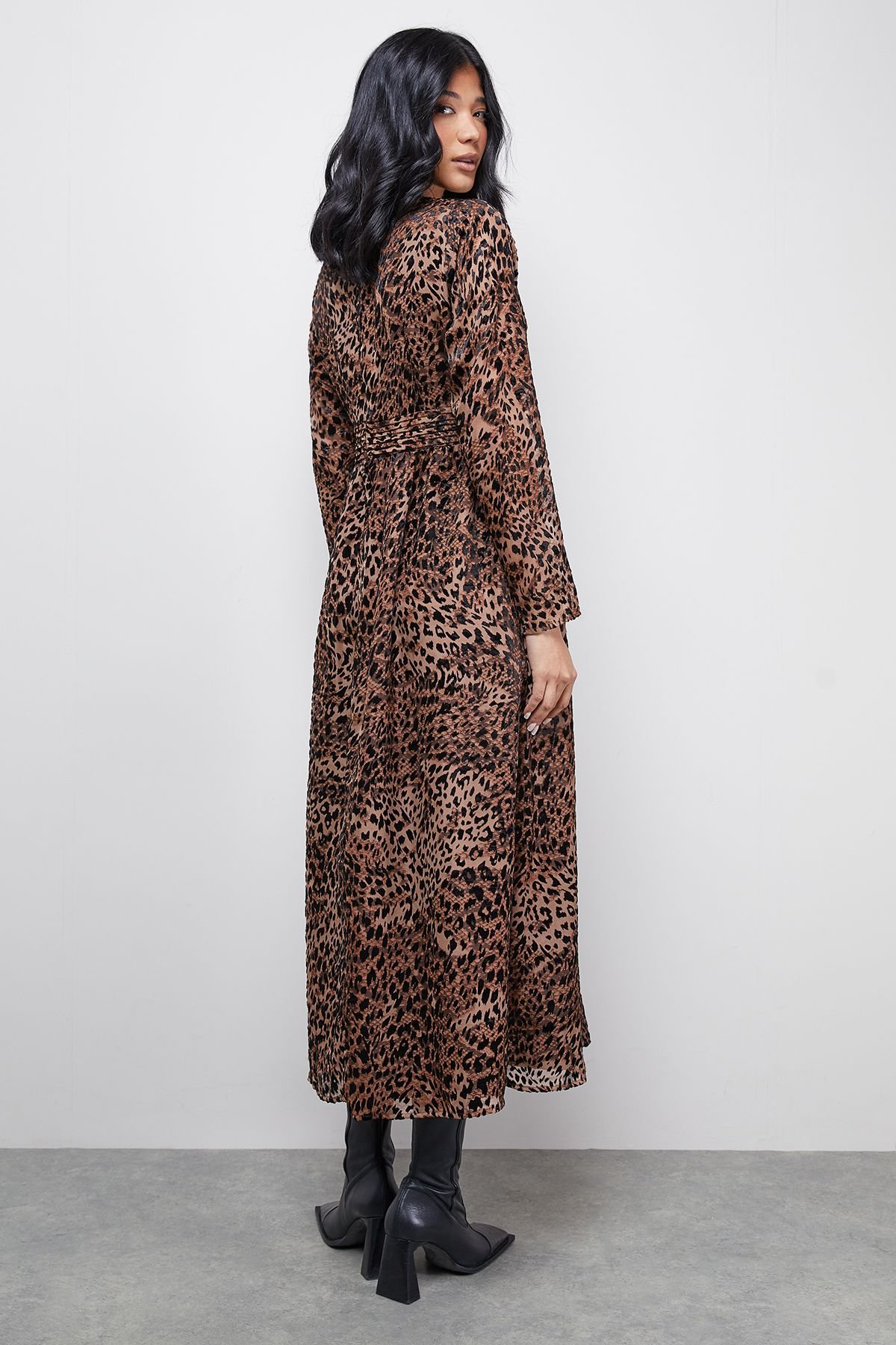 Warehouse Warehouse Women's Petite Burnout Velvet Plunge Neck Waisted Midi Dress in Animal - 3