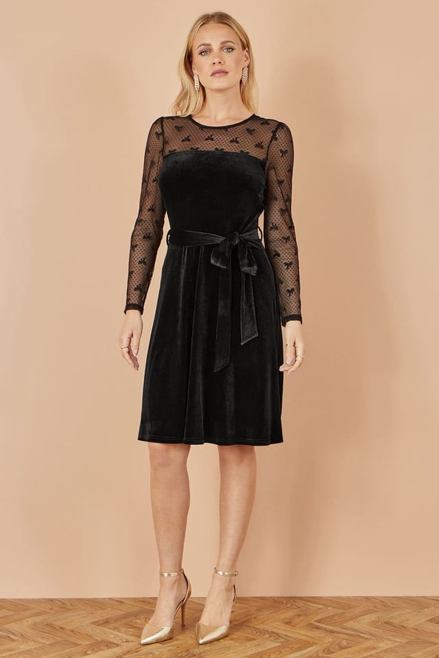 Yumi Yumi Women's Black Velvet Skater Dress With Mesh Bow Sleeves - 2