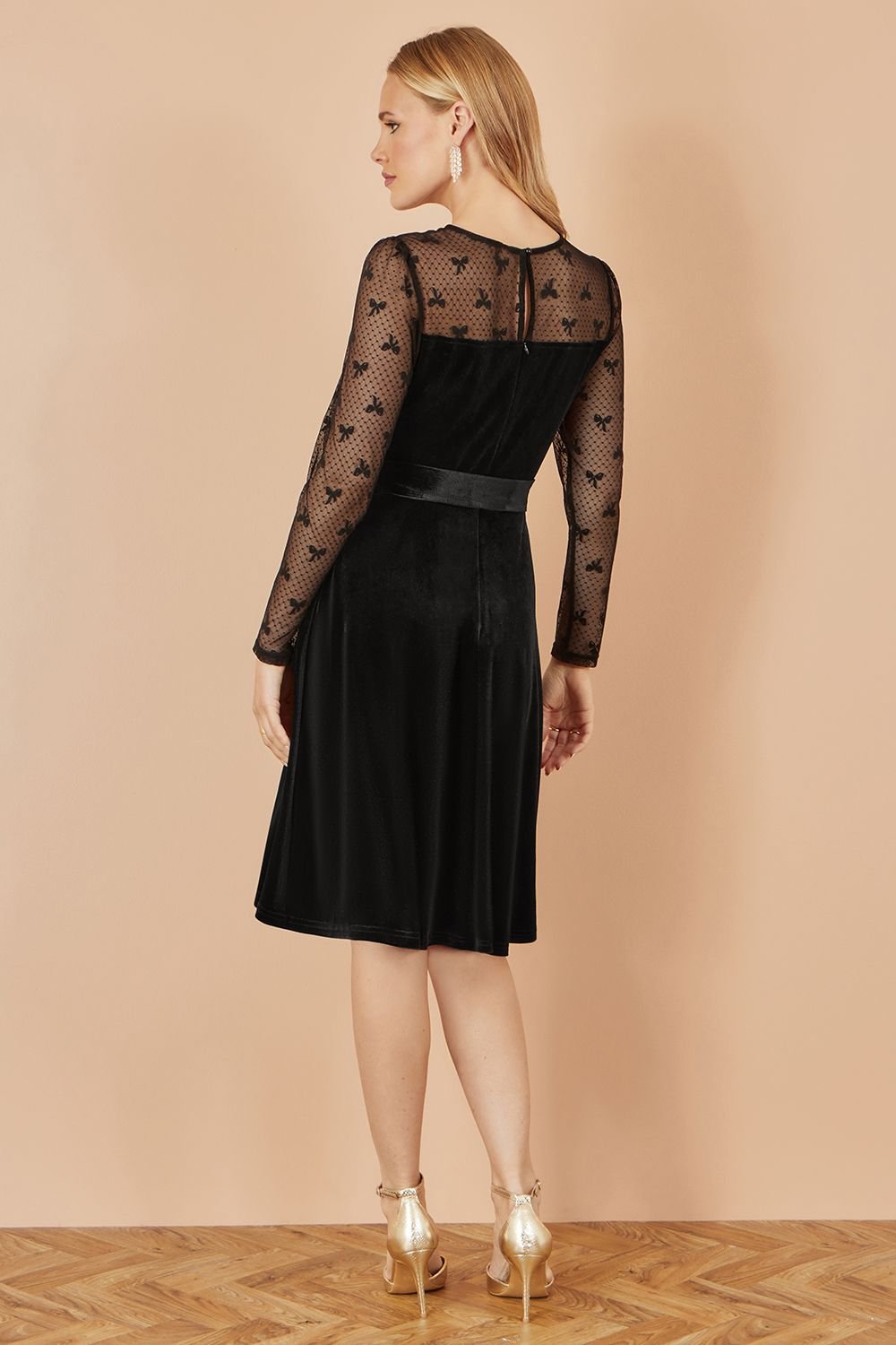 Yumi Yumi Women's Black Velvet Skater Dress With Mesh Bow Sleeves - 3