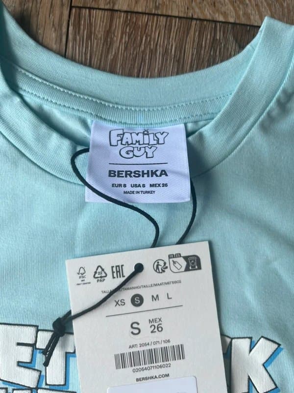 Bershka Family Guy tshirt