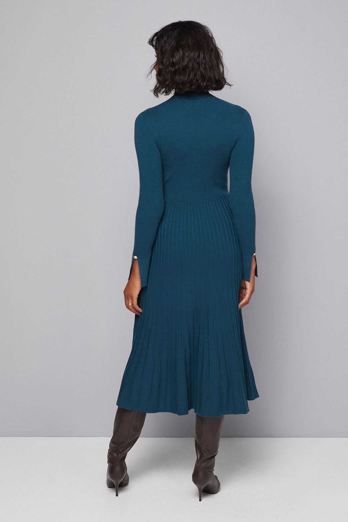 Wallis Wallis Women's Button Cuff Detail High Neck Pleated Knitted Midaxi Dress in Teal - 4