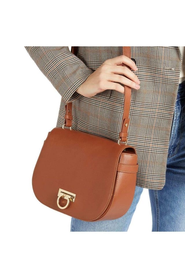 Jones Bootmaker Jones Bootmaker Women's Leather Saddle Bag in Tan - 3