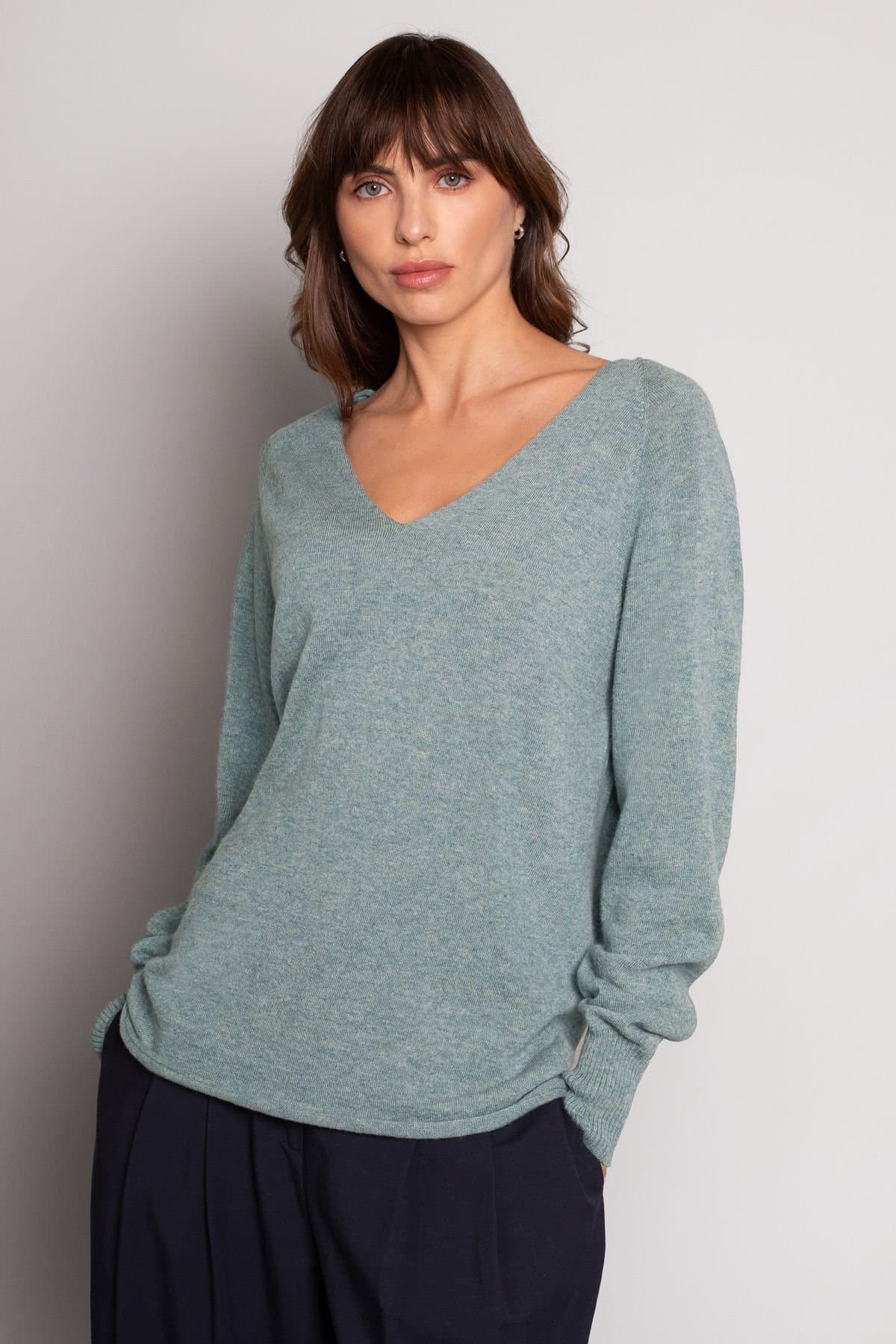 Celtic & Co Celtic & Co Women's GEELONG SLOUCH V SWEATER in Mint