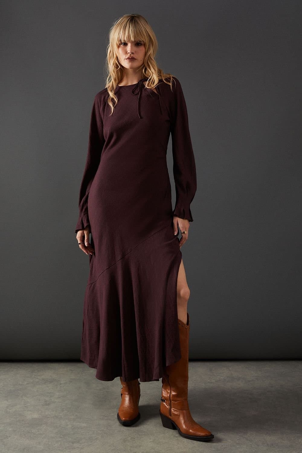 Warehouse Warehouse Women's Viscose Twill Tie Shoulder Circle Tier Hem Midi Dress in Chocolate