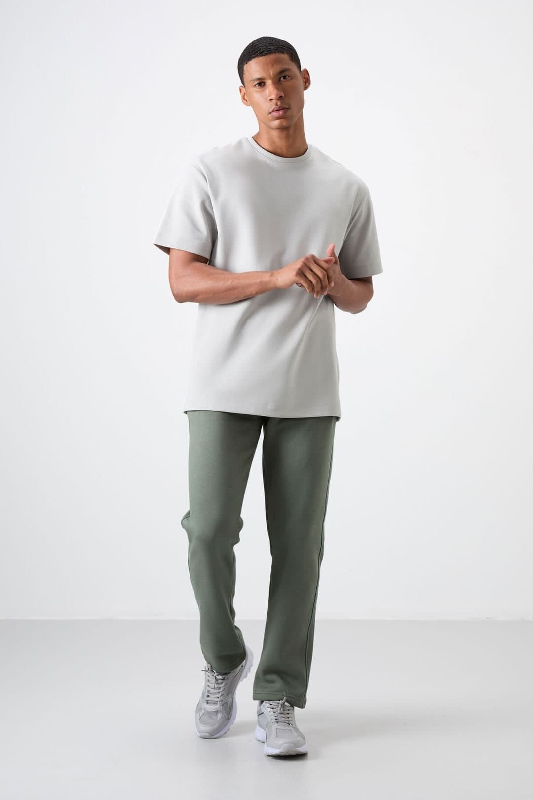 Tommy Life Tommy Life Men's Regular Fit Fleece Sweatpants in Khaki