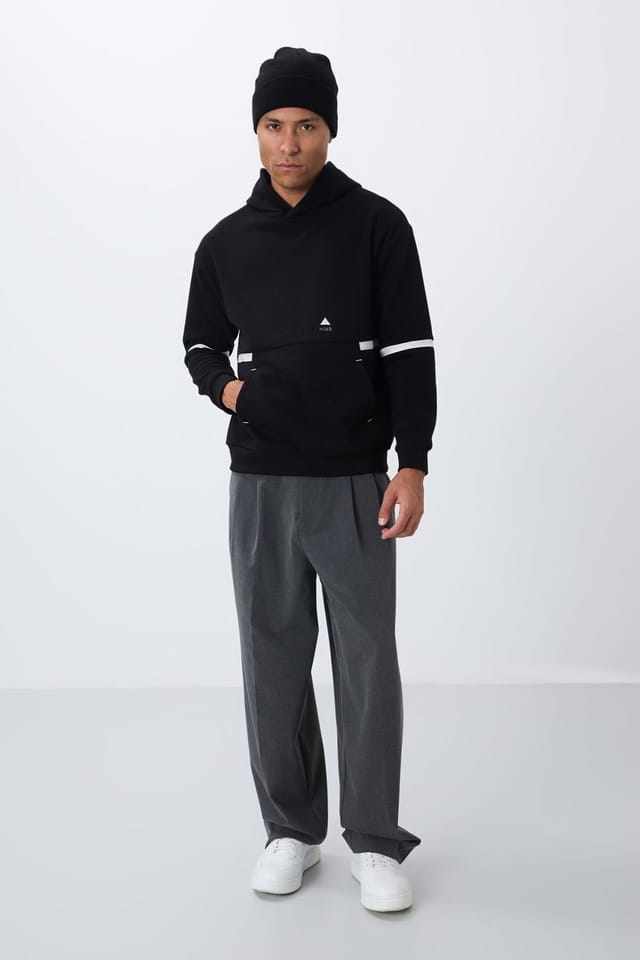 Tommy Life Tommy Life Men's Color-Blocked Hooded Sweatshirt in Black - 2