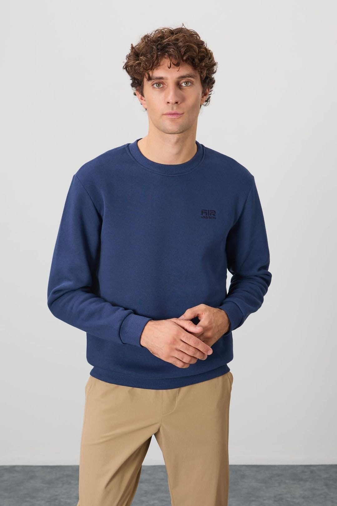 Tommy Life Tommy Life Men's Regular Fit Crew Neck Sweatshirt in Mid Navy - 4