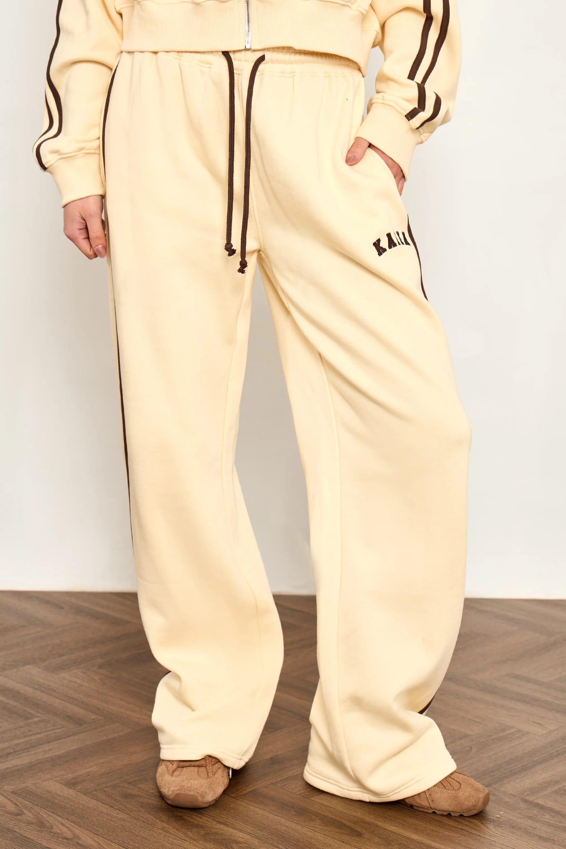 Kaiia Kaiia Logo Side Stripe Wide Leg Joggers Butter Yellow & Brown - 4