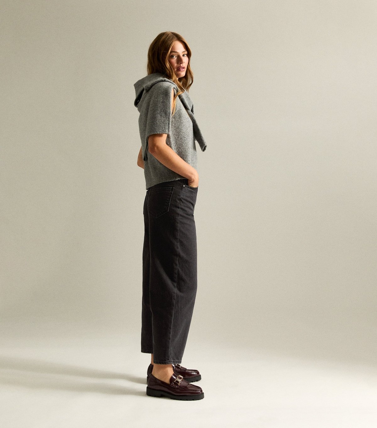 New Look Women's Washed Black Ankle Grazer Barrel Leg Jeans New Look - 2