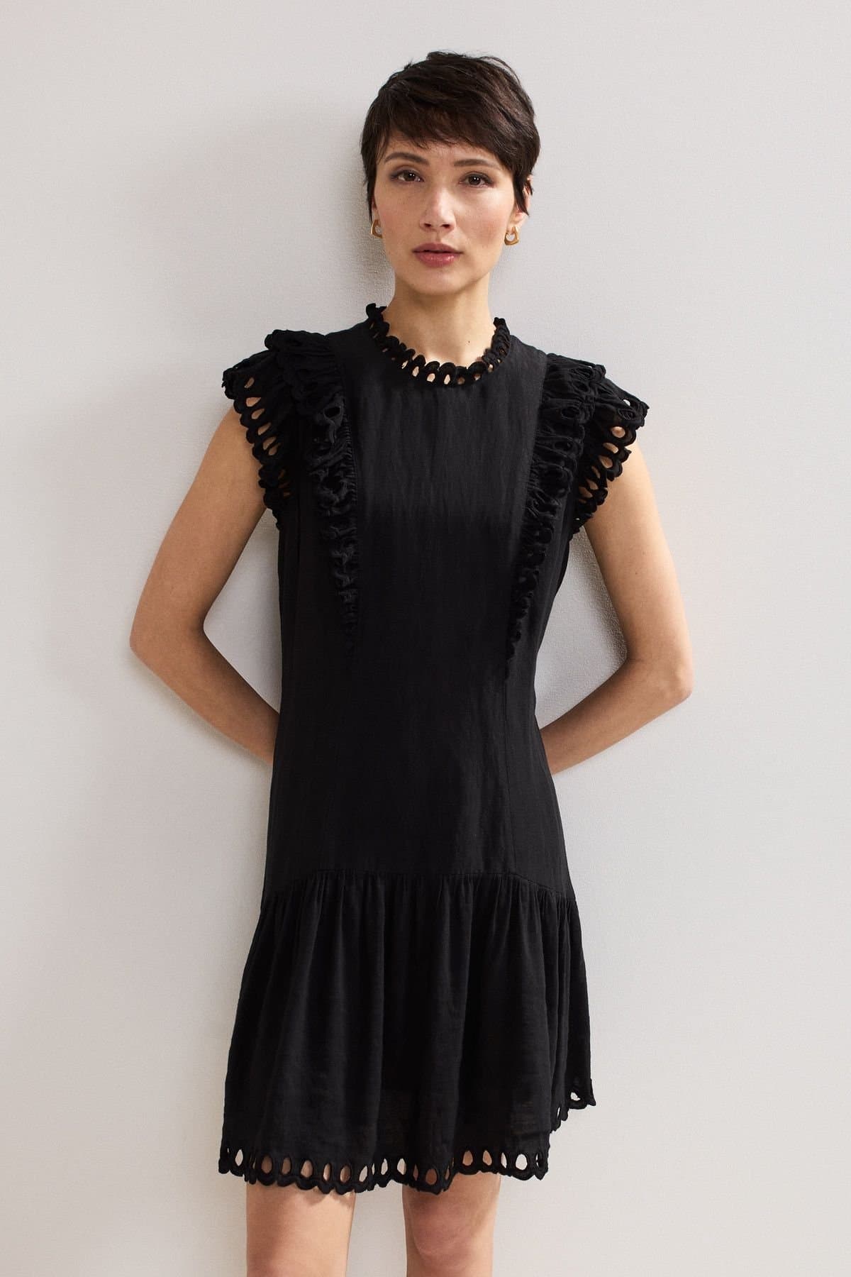 Phase Eight Phase Eight Women's Reena Linen Blend Mini Dress in Black