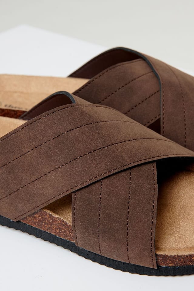Threadbare threadbare Men's Faux Suede Cross Strap Sandals in Chocolate - 3