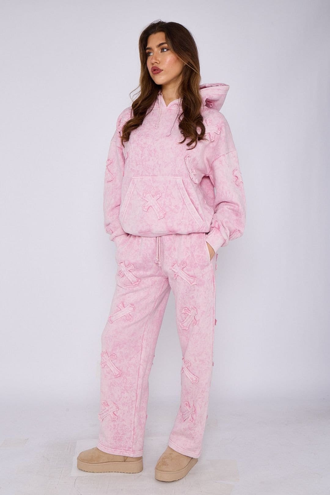 STYLEWISE STYLEWISE Women's Crucifix Embroidered Acid Wash Fleece Oversized Co-ord in Pink - 4
