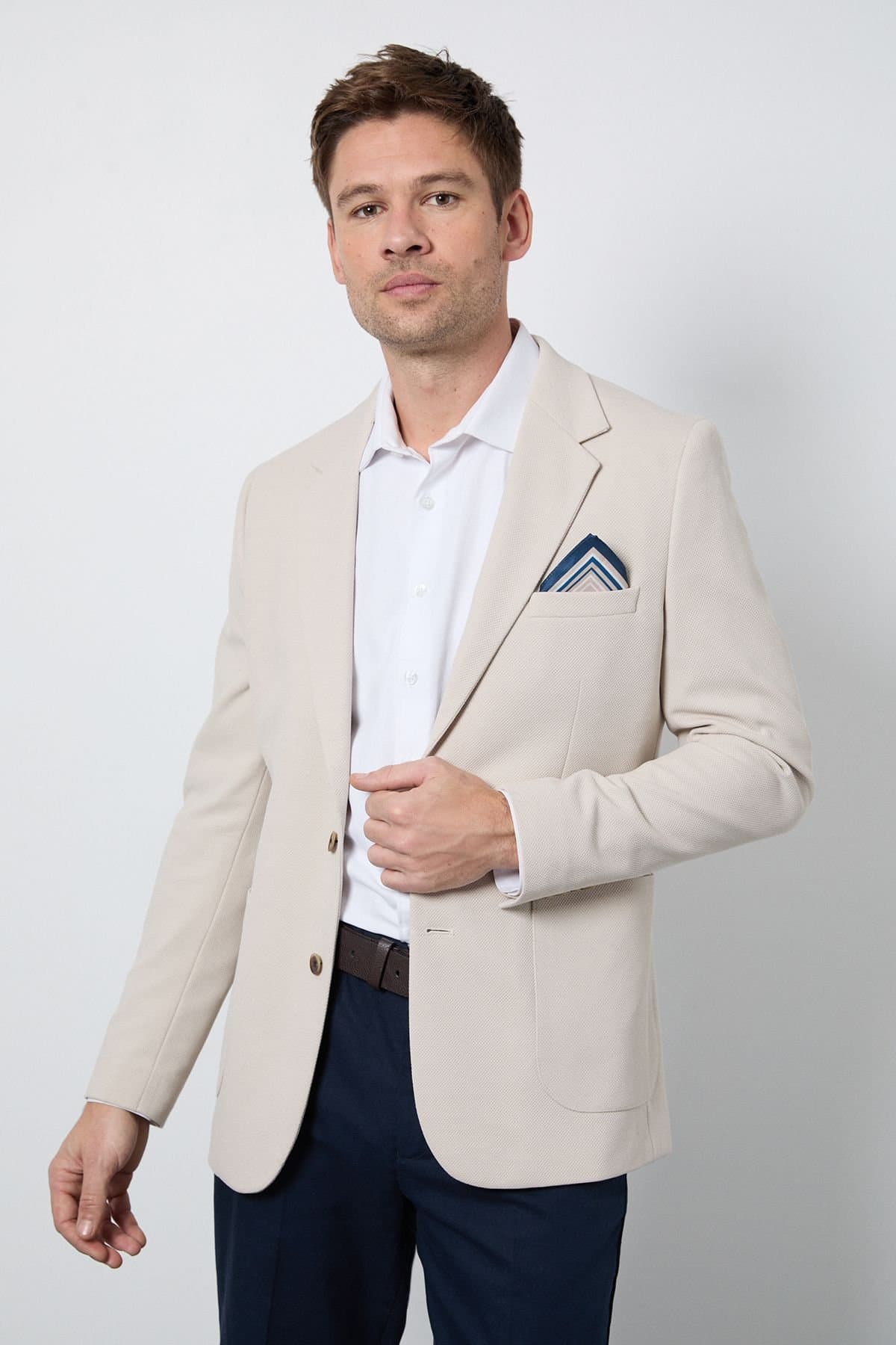 Burton Burton Men's Beige Pique Patch Pocket Slim Fit Blazer