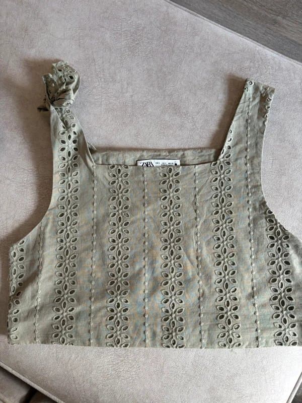 Zara Zara sage green embroidered tie-strap crop top – size S