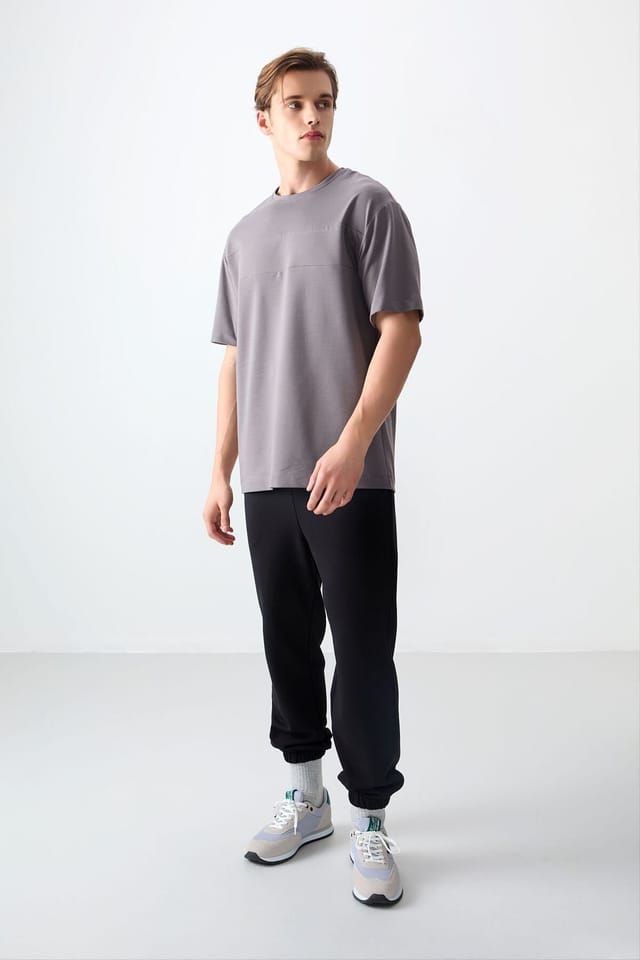 Tommy Life Tommy Life Men's Oversized Crew Neck T-Shirt in Grey - 2