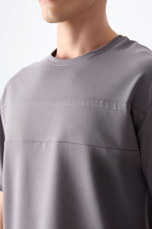 Tommy Life Tommy Life Men's Oversized Crew Neck T-Shirt in Grey - 3