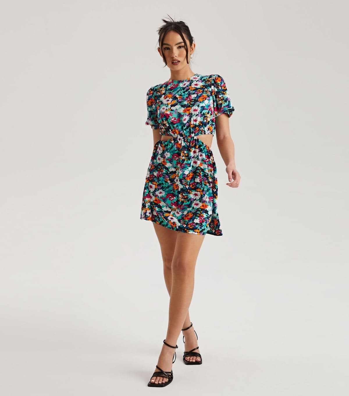 Urban Bliss Women's Black Floral Print Cut Out Mini Dress Urban Bliss New Look