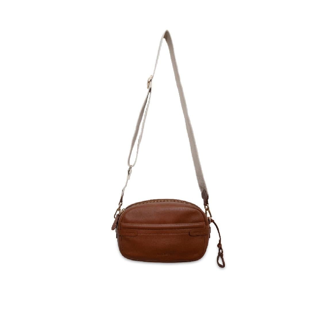 SADDLER SADDLER Women's 'Laura' Secure Zip Top Closure Handmade Leather Camera Bag in Tan