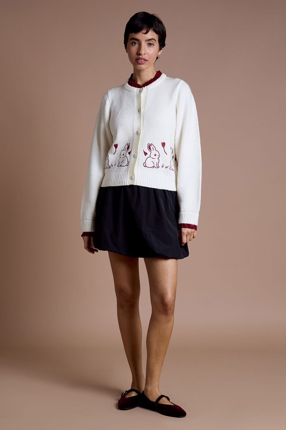 Neon Rose Neon Rose Women's Contrast Trim Bunny Embroidered Cardigan in Cream - 4