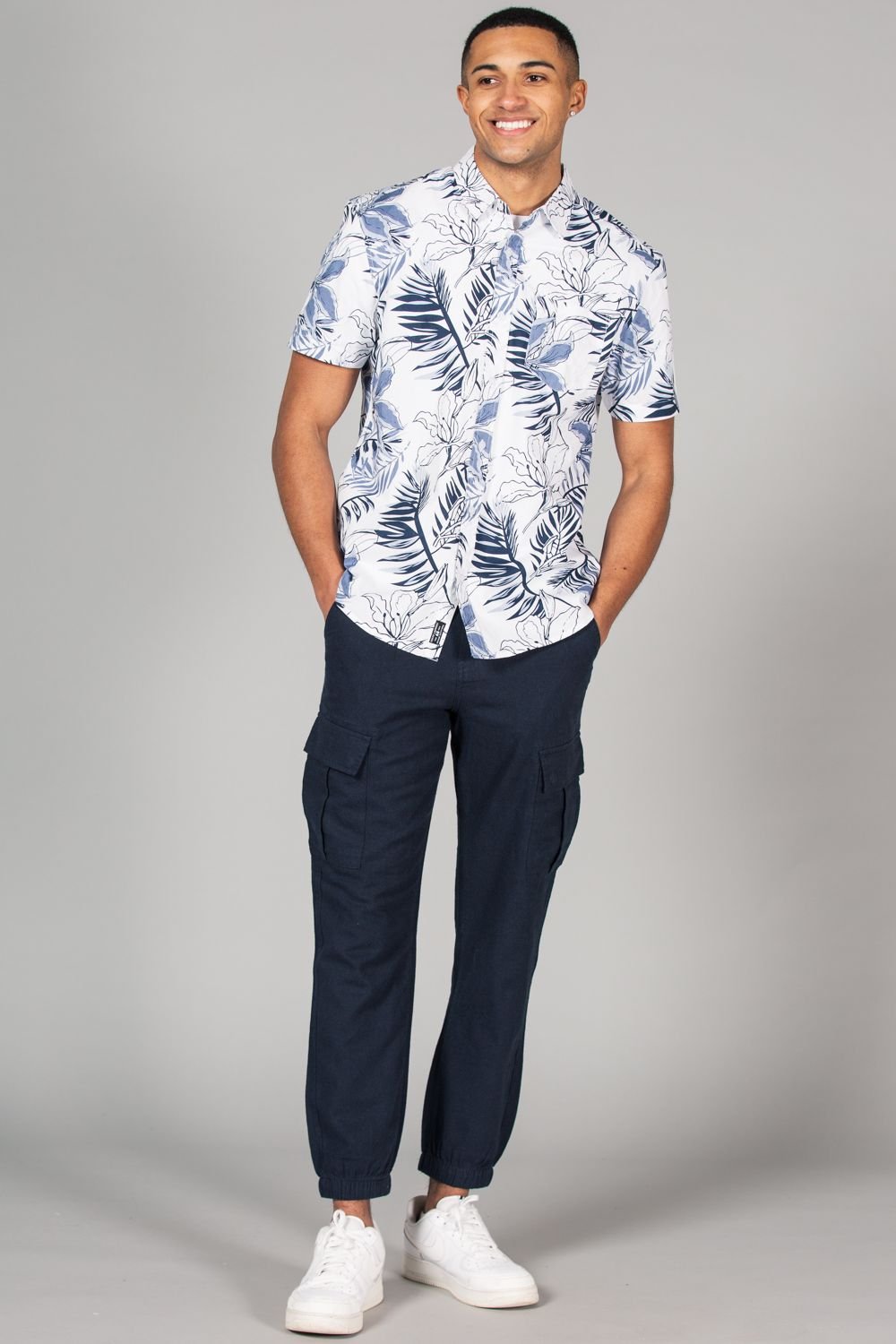 Tokyo Laundry Tokyo Laundry Men's Linen Blend Cargo-Style Trousers in Navy - 3