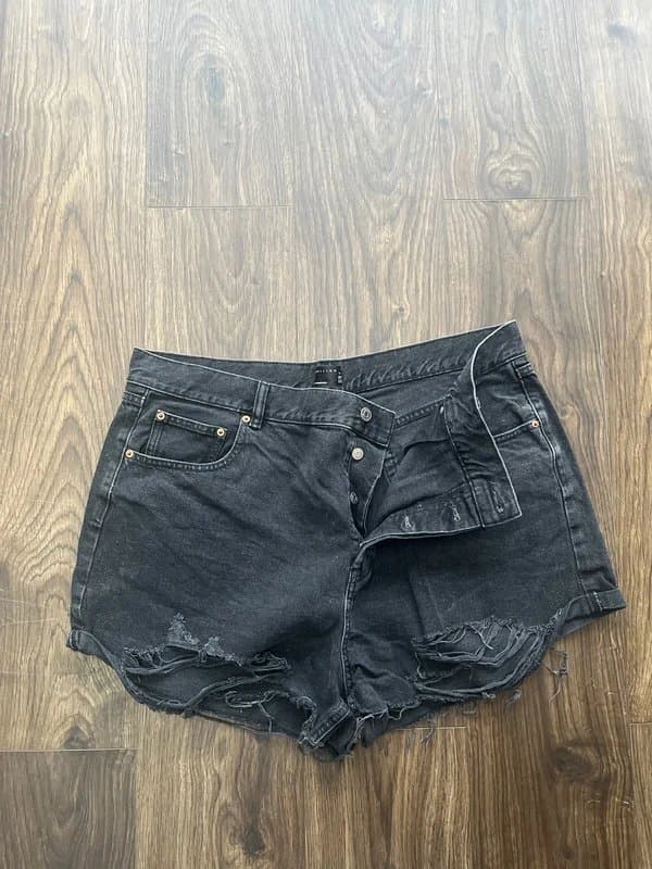ASOS ASOS black denim shorts size 20
