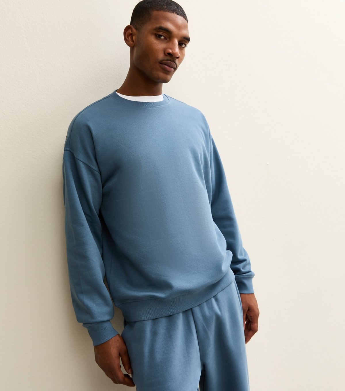 New Look Men's Blue Oversized Crew Neck Sweatshirt New Look - 1