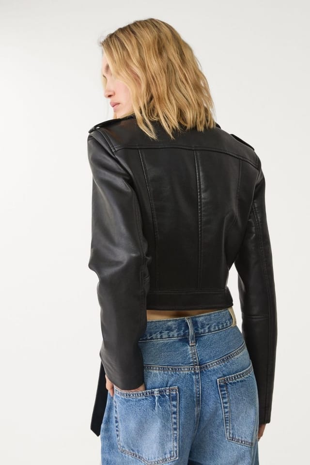 OUTTA BOX OUTTA BOX Women's Women's Cropped Biker Jacket-PU Leather Jacket in Black - 3