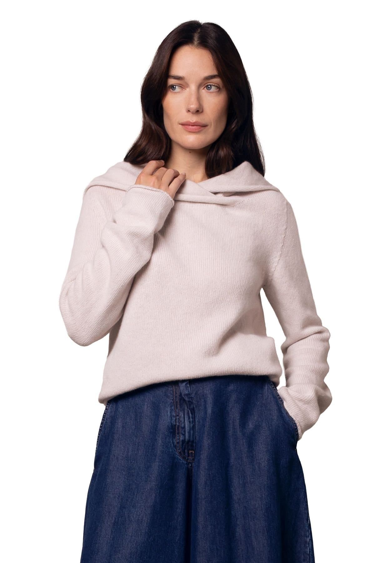 Celtic & Co Celtic & Co Women's Collared Slouch Jumper in Light Beige