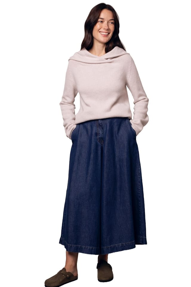 Celtic & Co Celtic & Co Women's Collared Slouch Jumper in Light Beige - 3