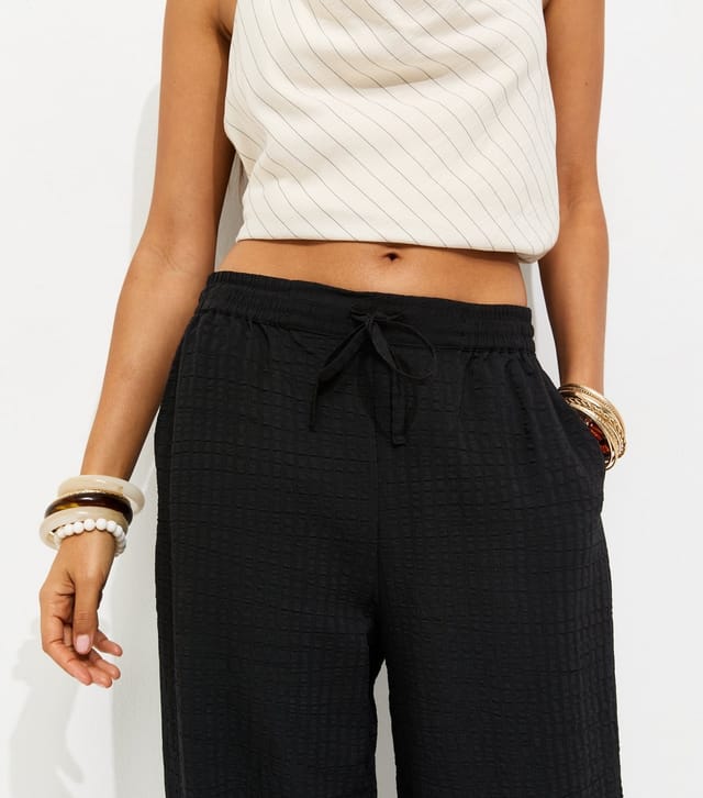 New Look Women's Petite Black Crinkled Striped Wide Leg Trousers New Look - 2