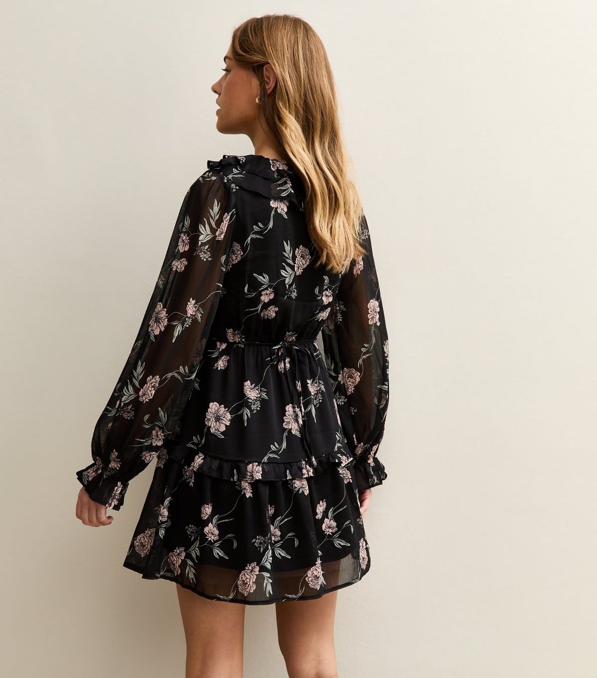 New Look Women's Black Floral Chiffon Mini Dress New Look - 4