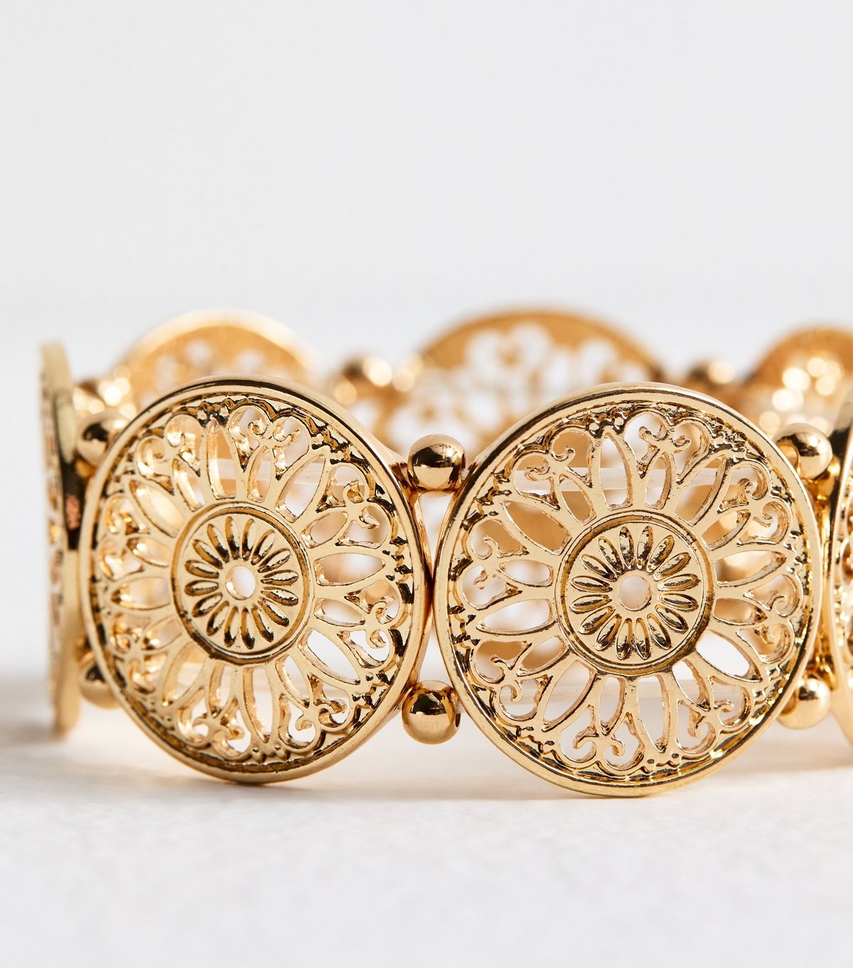 New Look Gold Tone Circle Stretch Bracelet New Look - 4