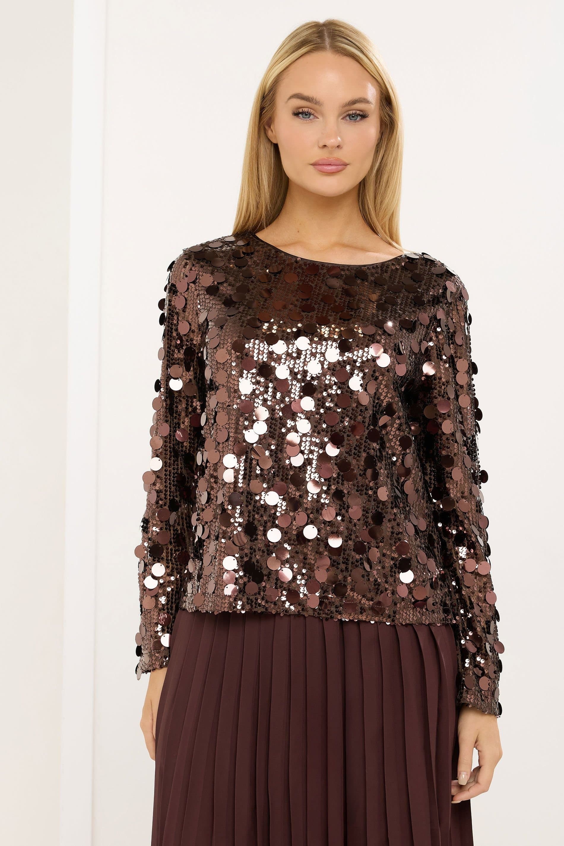 Star By Julien Macdonald Star by Julien Macdonald Women's Long Sleeve Sequin Top in Chocolate