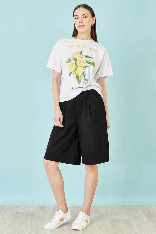 Yumi Yumi Women's Cotton Bermuda Shorts in Black - 2
