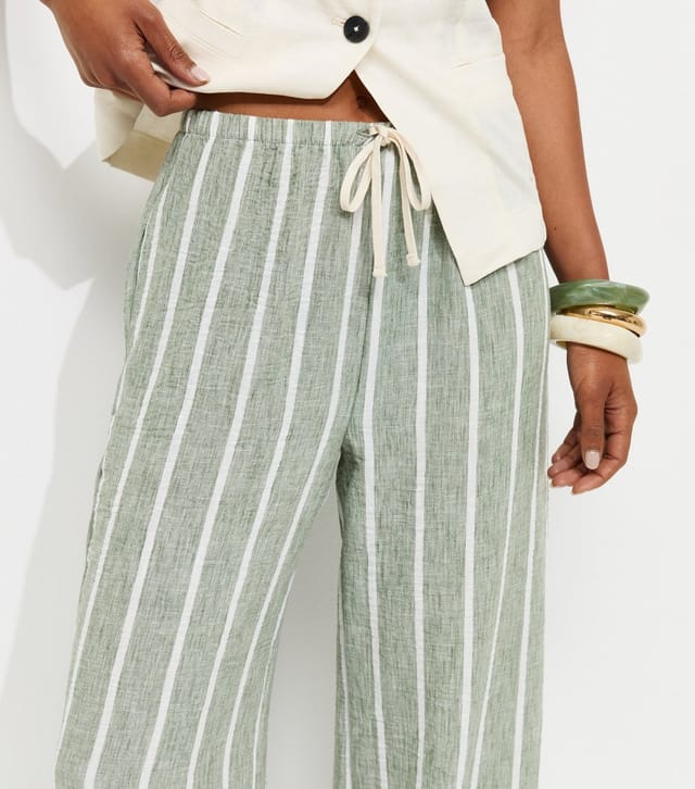 New Look Women's Green Striped Wide Leg Trousers New Look - 3