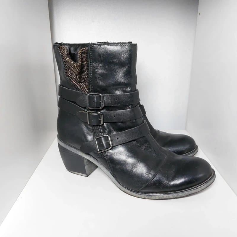 Hush Puppies Hush Puppies black ankle boots size uk 7 eu 41