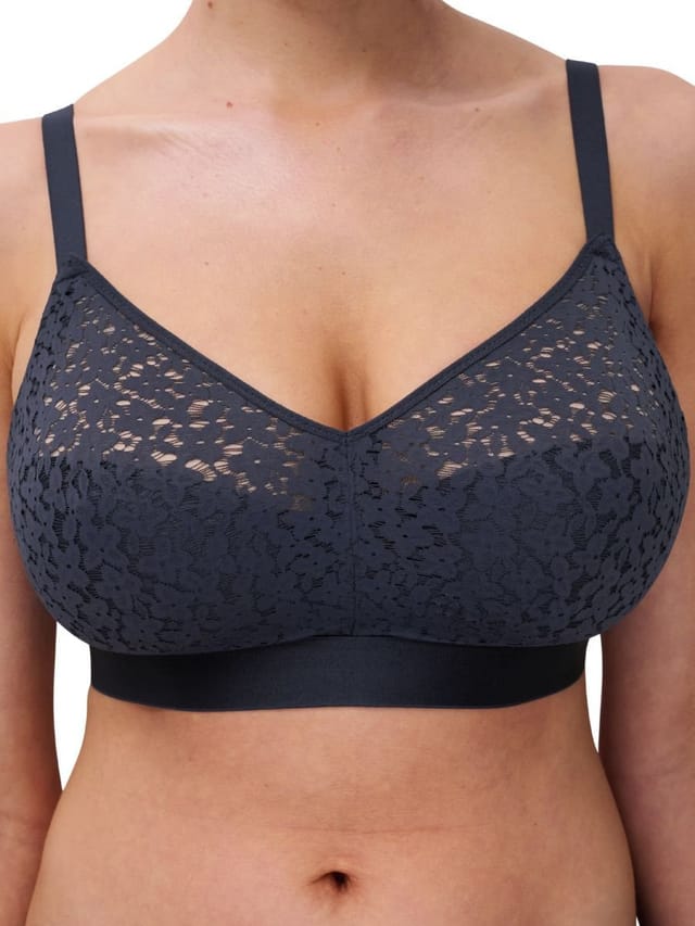 Chantelle Chantelle Women's Easy Feel Norah Wirefree Support Bra in Blue - 3