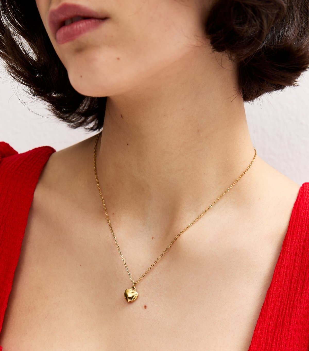 New Look New Look Gold Tone Waterproof Heart Pendant Necklace