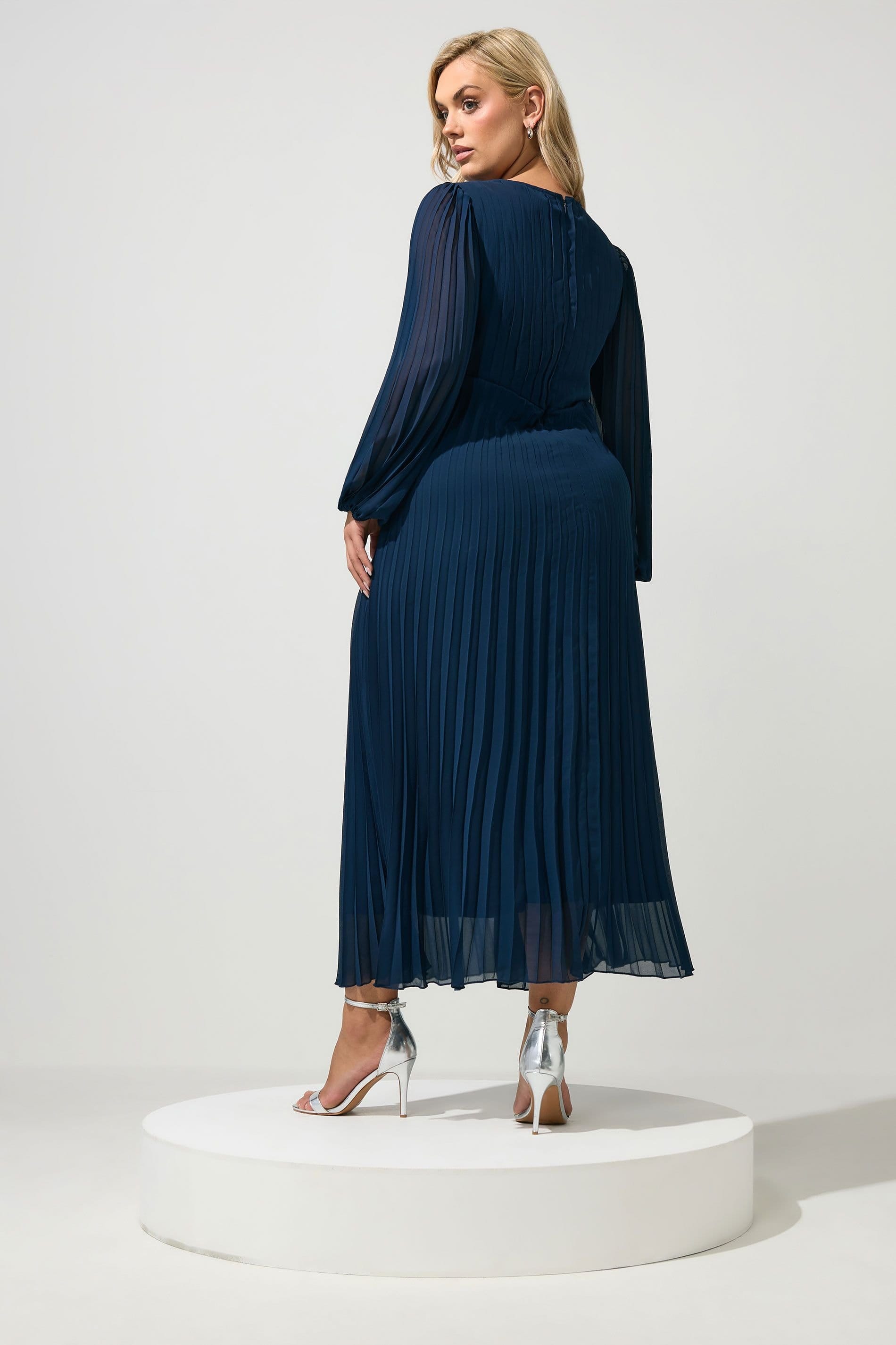 Yours Yours Women's Maxi Pleated Dress in Royal - 4