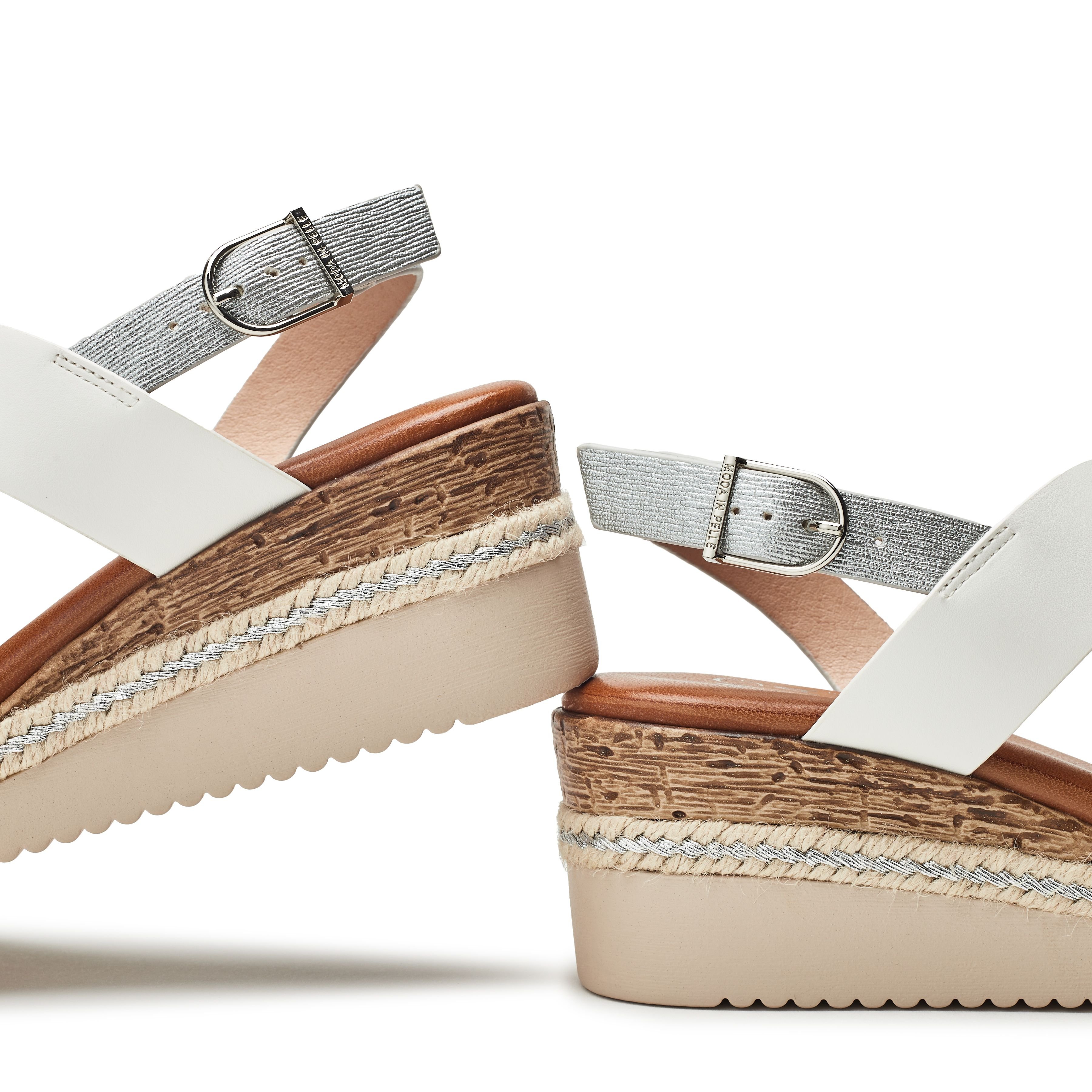 Moda In Pelle Moda In Pelle Women's 'Joani' Porvair Wedges in White - 4