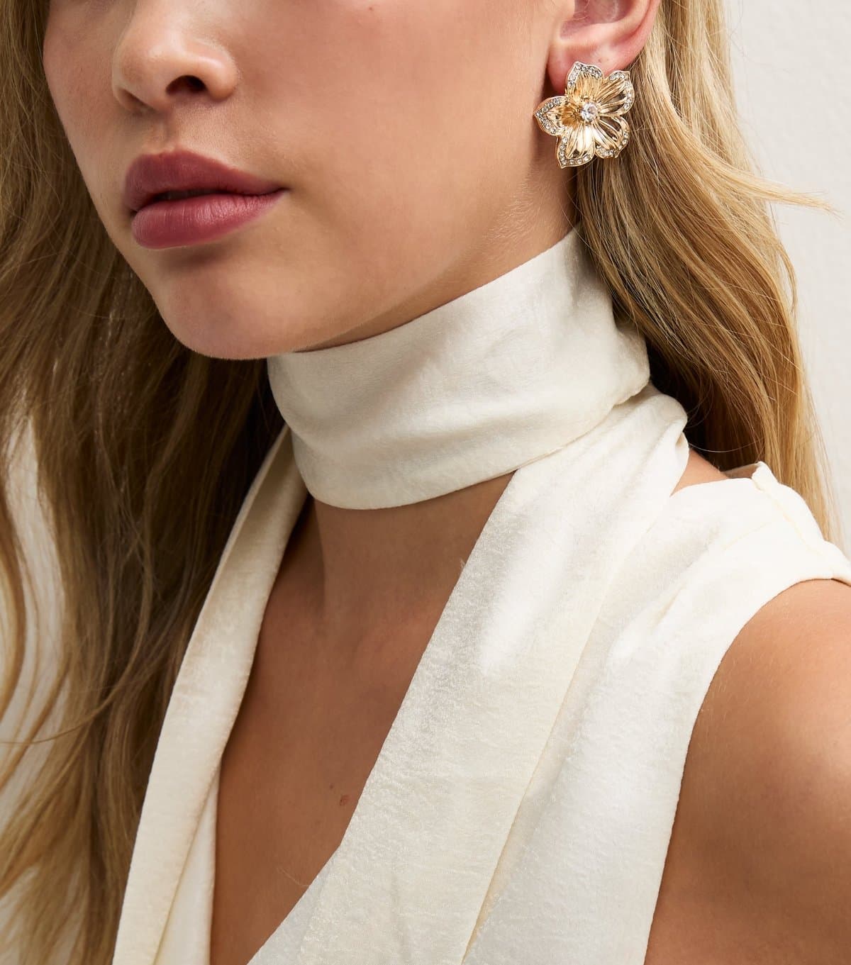 New Look Gold-Tone Diamante Edge Flower Earring New Look