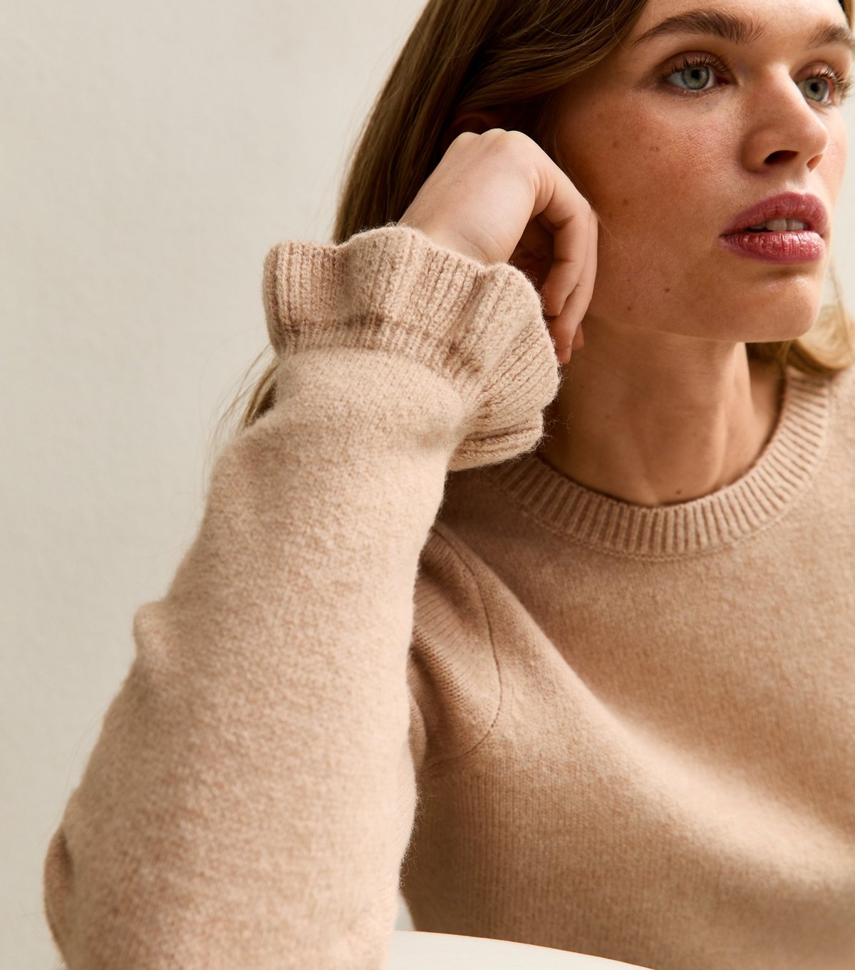 New Look Women's Camel Frill Trim Crew Neck Jumper New Look - 3